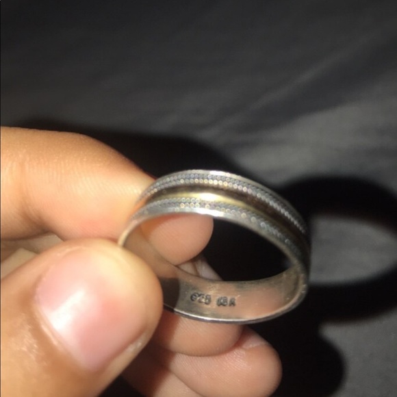 Ring - Picture 1 of 2